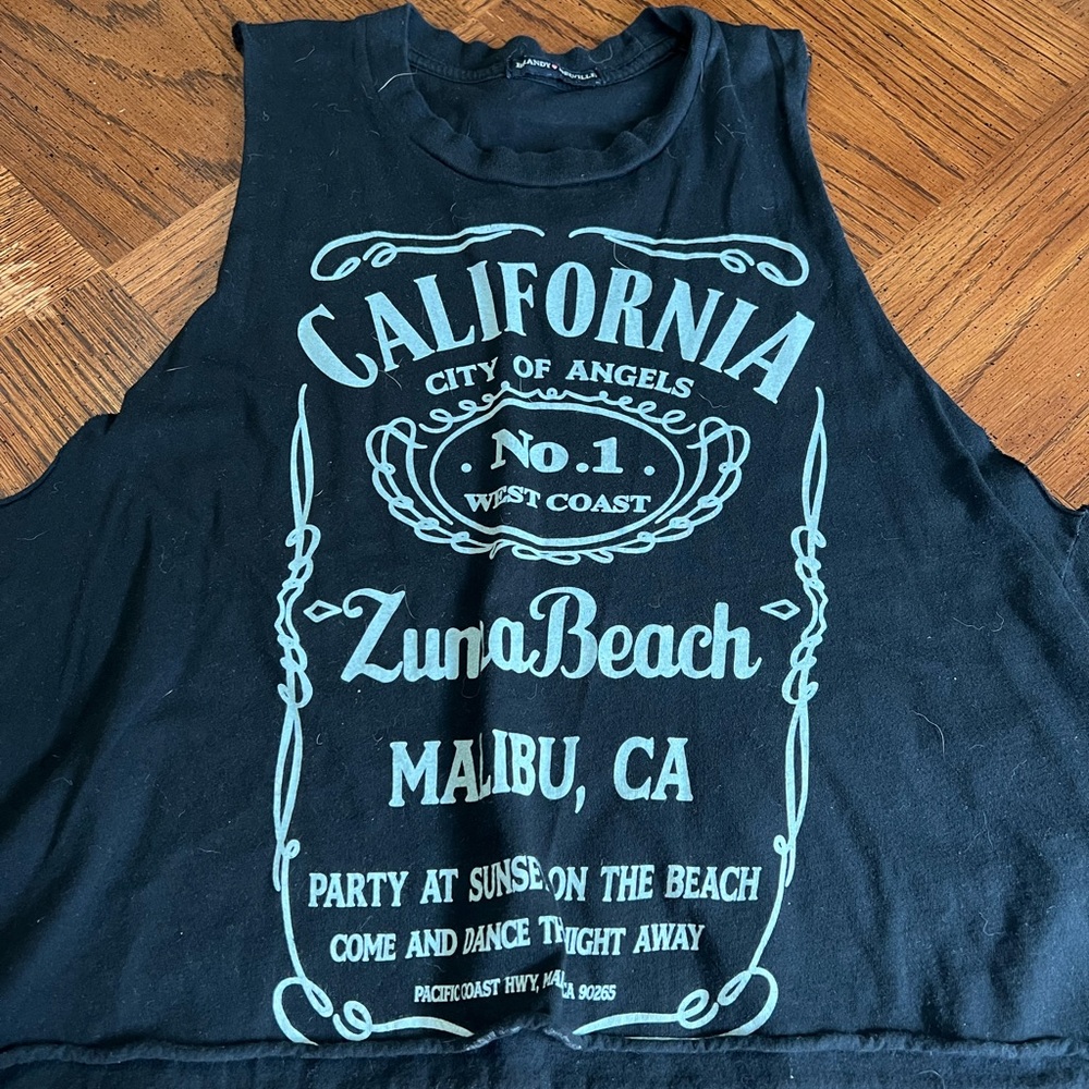 Brandy Melville sleeveless tee new without tags